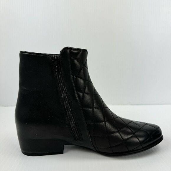 Vaneli Womens 6 M Gaston Ankle Boots Booties Black Nappa Quilted Leather NIB NEW - Picture 10 of 13